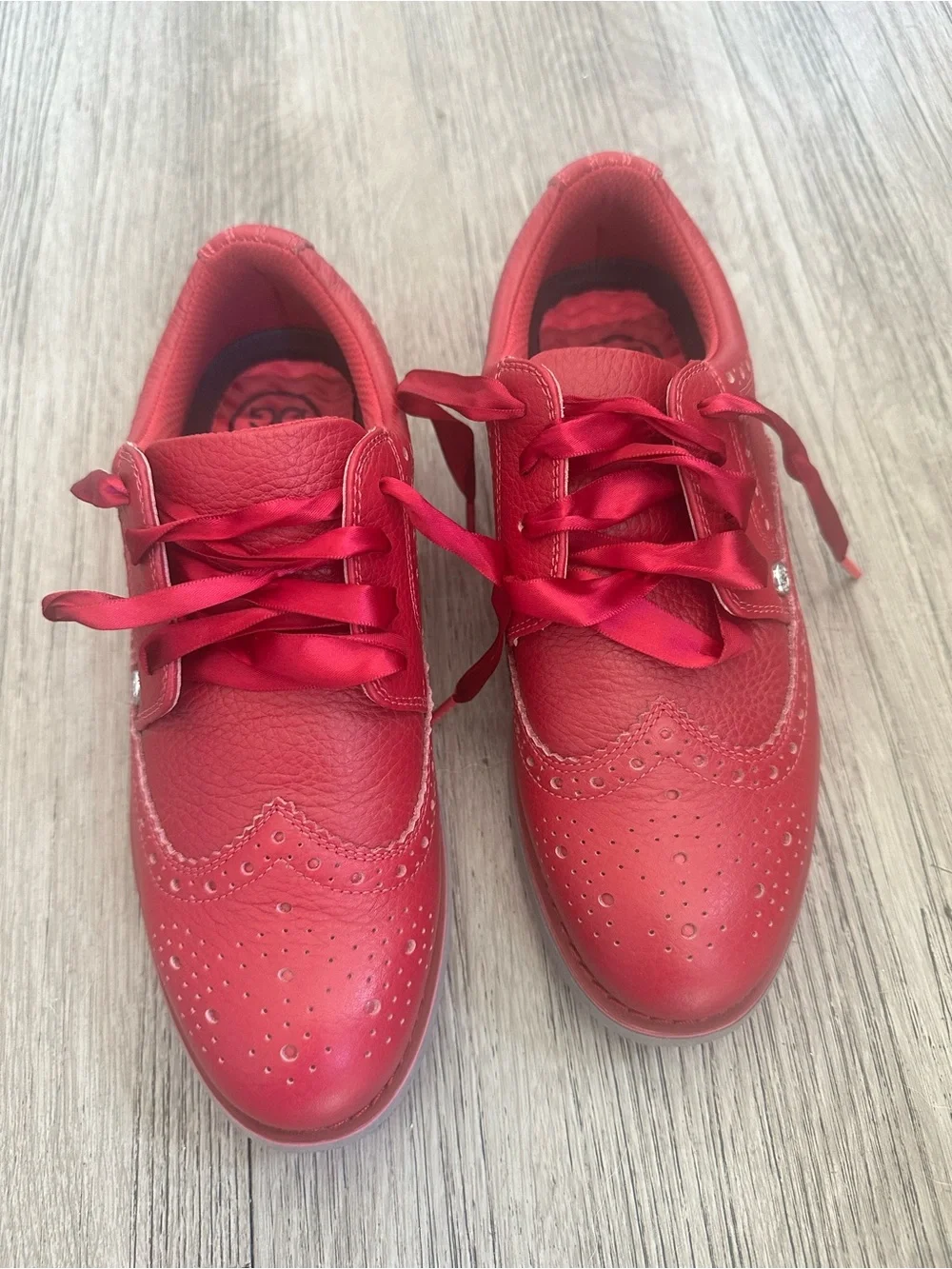 G/FORE Gallivanter Brogue Leather Golf Shoes - Berry Pink - Size